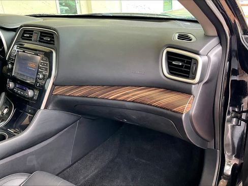 Used 2016 Nissan Maxima Platinum FWD image 18