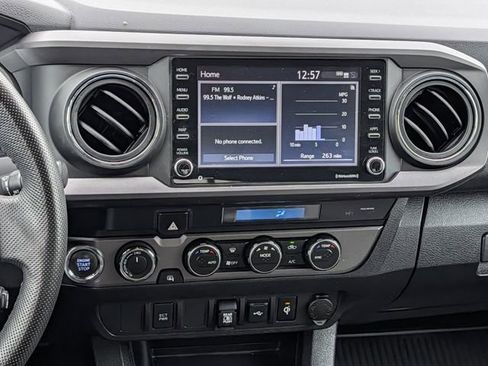 Certified 2023 Toyota Tacoma TRD Off-Road AWD/4WD image 15