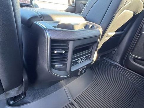 New 2026 RAM 1500 Laramie AWD/4WD image 19