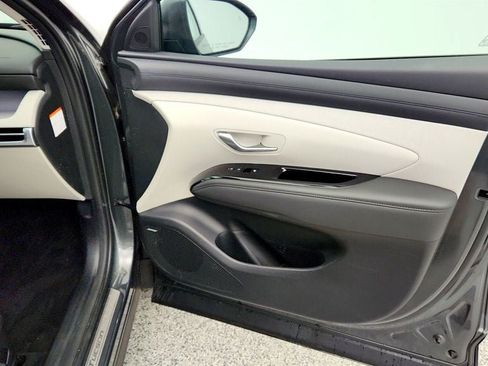 Used 2025 Hyundai Tucson Limited AWD/4WD image 26