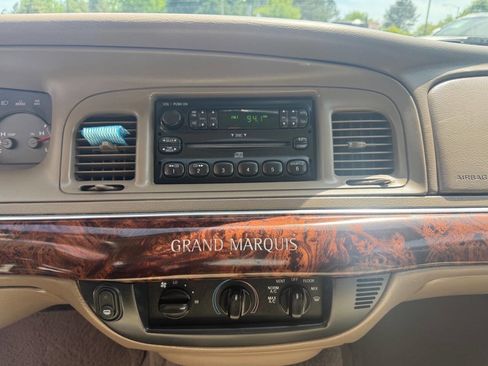 Used 2004 Mercury Grand Marquis GS image 19