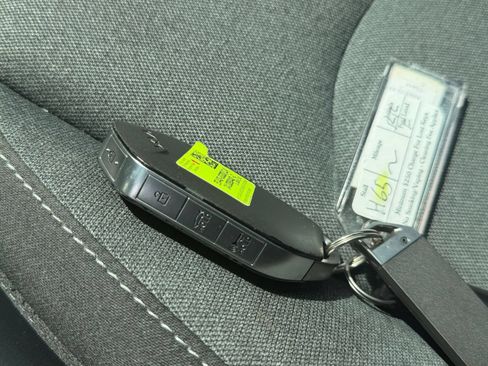 Used 2025 Kia K4 FWD image 21