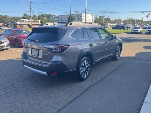 Used 2024 Subaru Outback Limited image 13