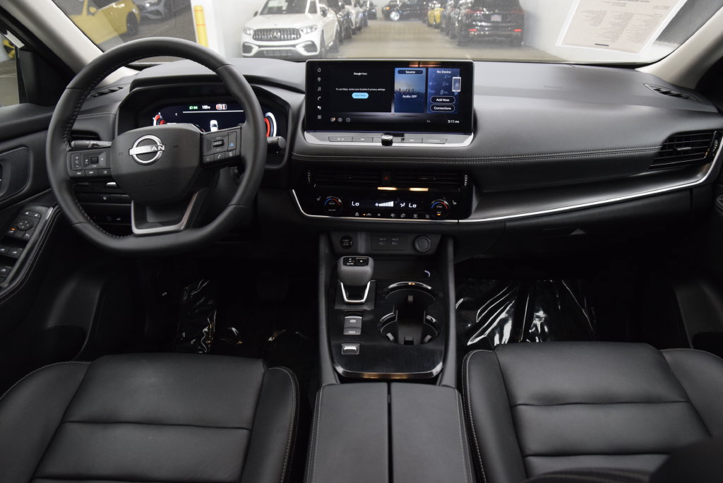 Used 2026 Nissan Rogue SL FWD image 19