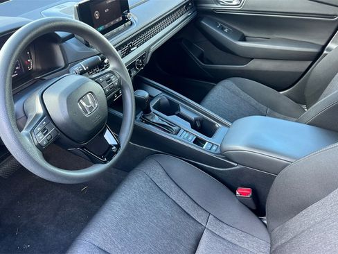 Used 2024 Honda Accord EX image 9