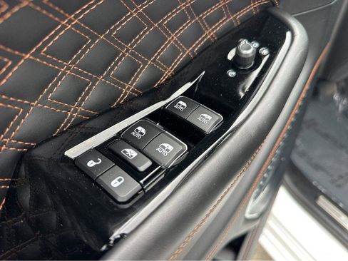 Used 2022 Jeep Grand Cherokee Summit image 36