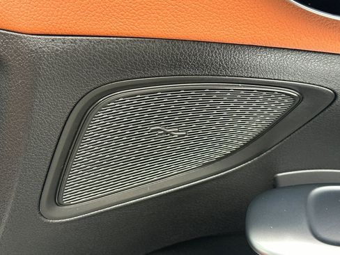 Used 2025 Mercedes-Benz C 300 Sedan image 23