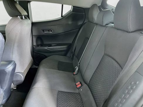 Used 2021 Toyota C-HR LE FWD image 29