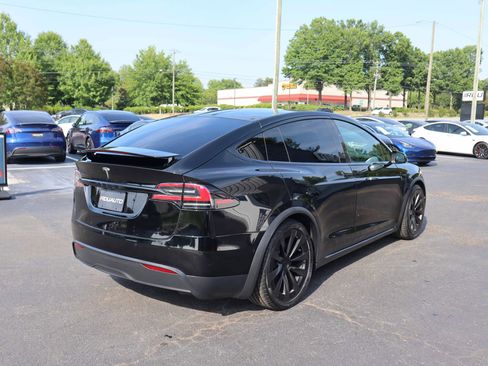 Used 2022 Tesla Model X AWD/4WD image 13