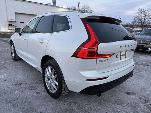 Used 2018 Volvo XC60 T5 Momentum w/ Convenience Package image 3