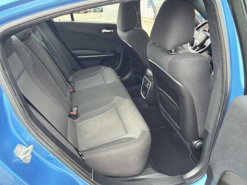 Used 2019 Dodge Charger SXT image 18