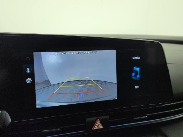 Certified 2025 Hyundai Elantra SEL FWD image 26
