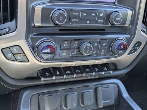 Used 2018 GMC Sierra 1500 Denali w/ Denali Ultimate Package AWD/4WD image 24