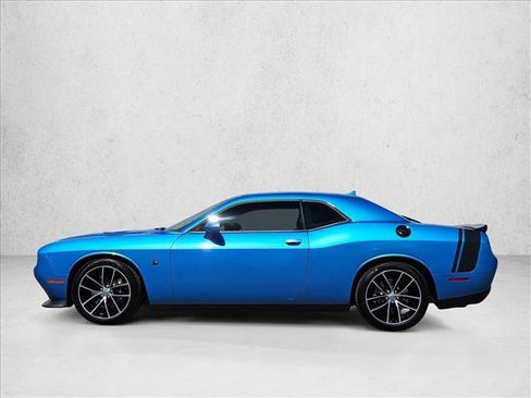 Used 2016 Dodge Challenger R/T Scat Pack image 9
