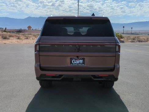 Used 2025 Lincoln Navigator L Black Label image 4