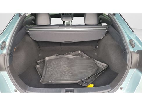 Used 2018 Toyota Prius Four Touring FWD image 9