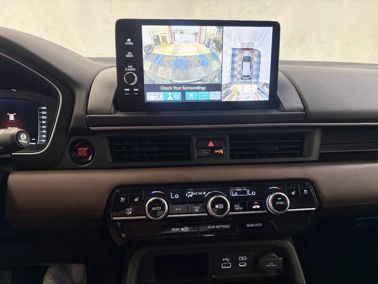 Used 2025 Honda Pilot Elite image 17