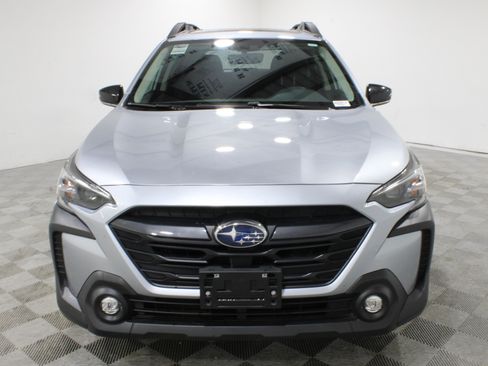 Used 2024 Subaru Outback Premium AWD/4WD image 31