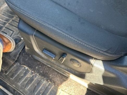 Used 2019 Ford F150 XLT w/ Equipment Group 302A Luxury image 9