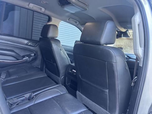 Used 2017 GMC Yukon XL SLT image 11