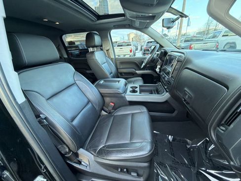 Used 2018 Chevrolet Silverado 1500 LTZ image 28