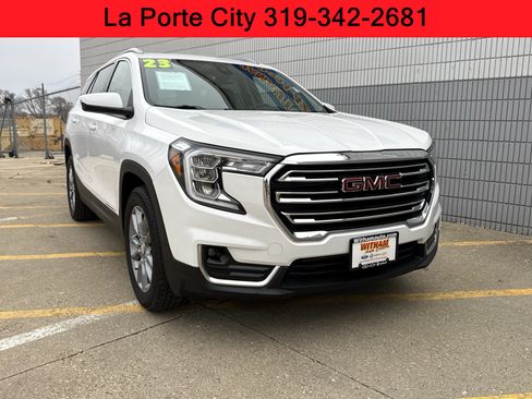 Used 2023 GMC Terrain SLT FWD image 2