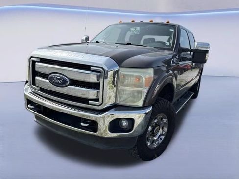 Used 2015 Ford F250 XLT w/ XLT Premium Package AWD/4WD image 2