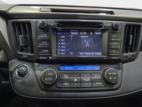 Used 2018 Toyota RAV4 XLE image 17