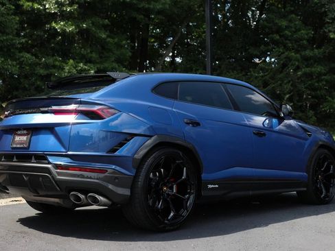 Used 2024 Lamborghini Urus Performante image 2