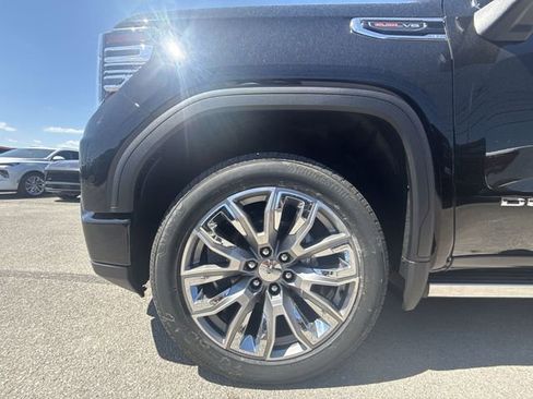 New 2026 GMC Sierra 1500 Denali w/ Denali Reserve Package AWD/4WD image 10