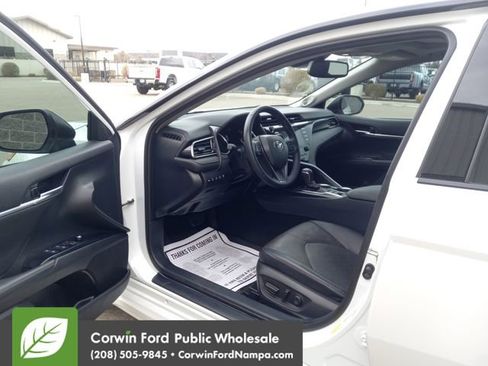 Used 2020 Toyota Camry XSE w/ Driver Assist Package image 9
