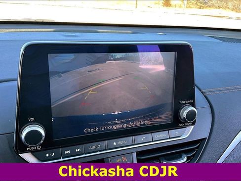 Used 2022 Nissan Altima 2.5 SR image 14