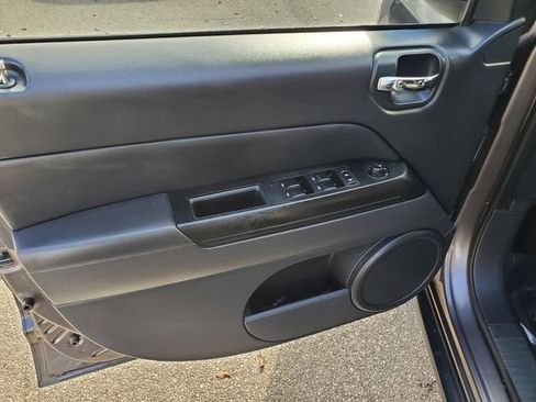 Used 2016 Jeep Compass Sport w/ Power Value Group image 14