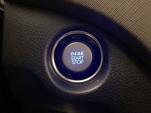 Used 2017 Hyundai Santa Fe Limited image 14