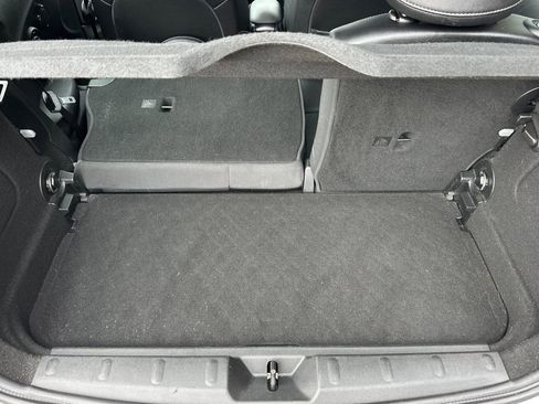 Used 2016 MINI Cooper 2-Door Hardtop image 16