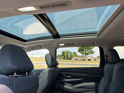 Used 2022 Subaru Ascent Onyx Edition AWD/4WD image 19