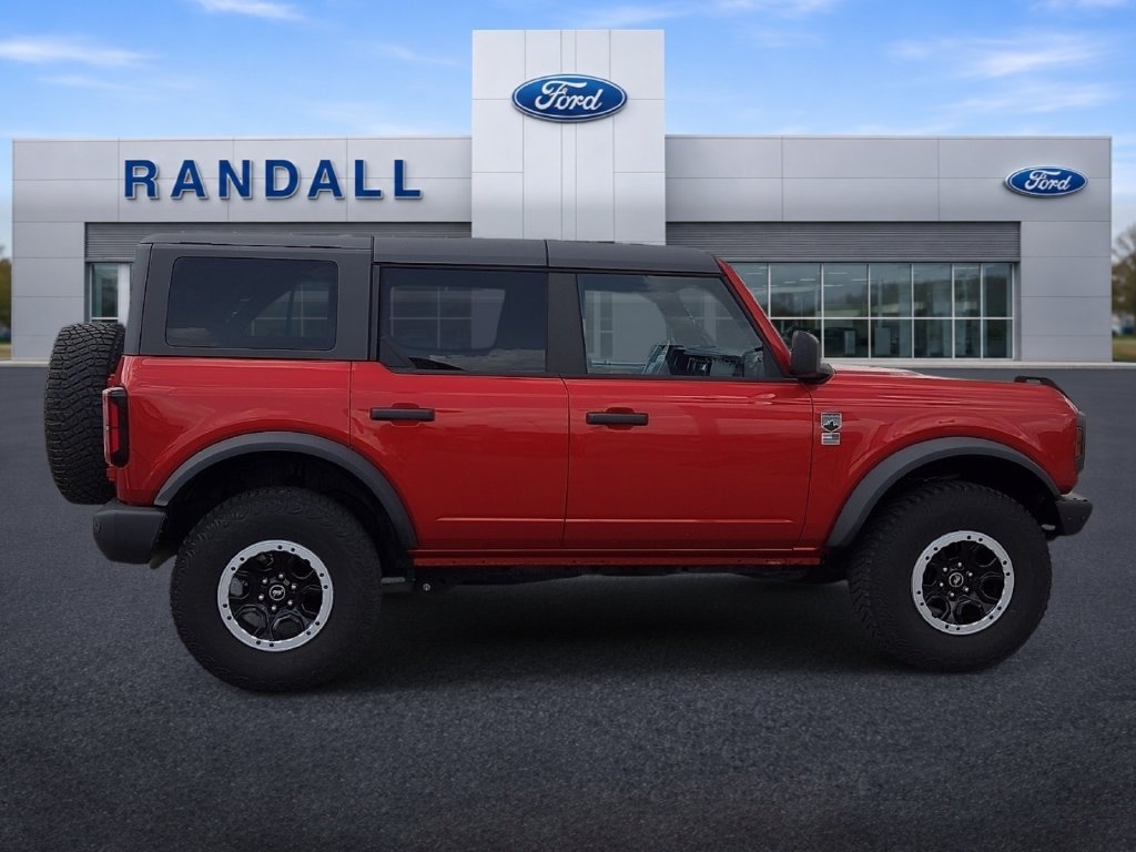 Used 2023 Ford Bronco Big Bend w/ Sasquatch Package AWD/4WD image 6