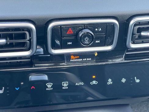 New 2026 Nissan Sentra SV w/ SV Convenience Package FWD image 5