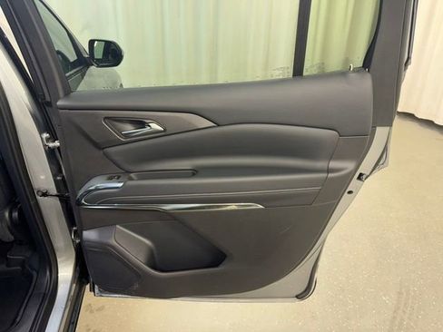 New 2026 Chevrolet Traverse LT w/ LPO, Floor Liner Package AWD/4WD image 38