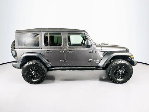 Used 2018 Jeep Wrangler Unlimited Sport S AWD/4WD image 10