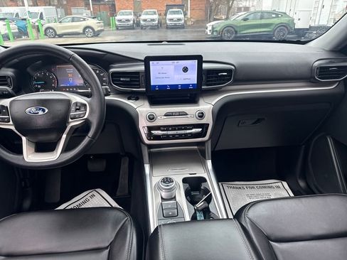 Used 2023 Ford Explorer XLT w/ Equipment Group 202A image 18