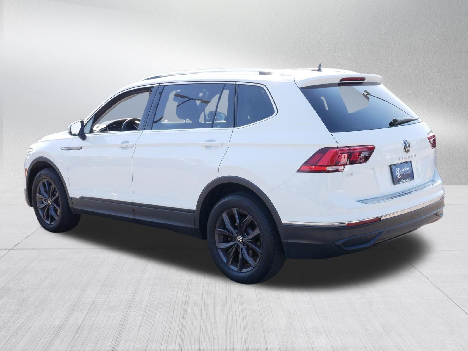 Certified 2024 Volkswagen Tiguan SE AWD/4WD image 5