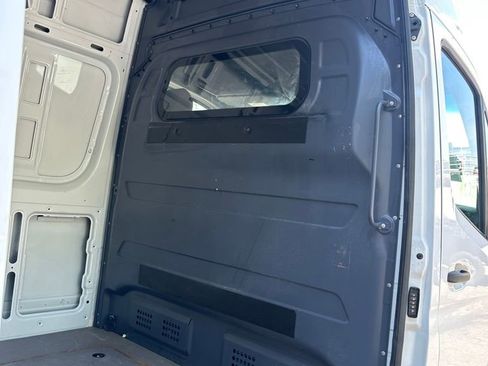 Used 2023 Mercedes-Benz Sprinter 2500 image 26