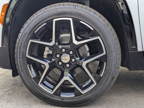 New 2026 Chevrolet Traverse High Country image 13