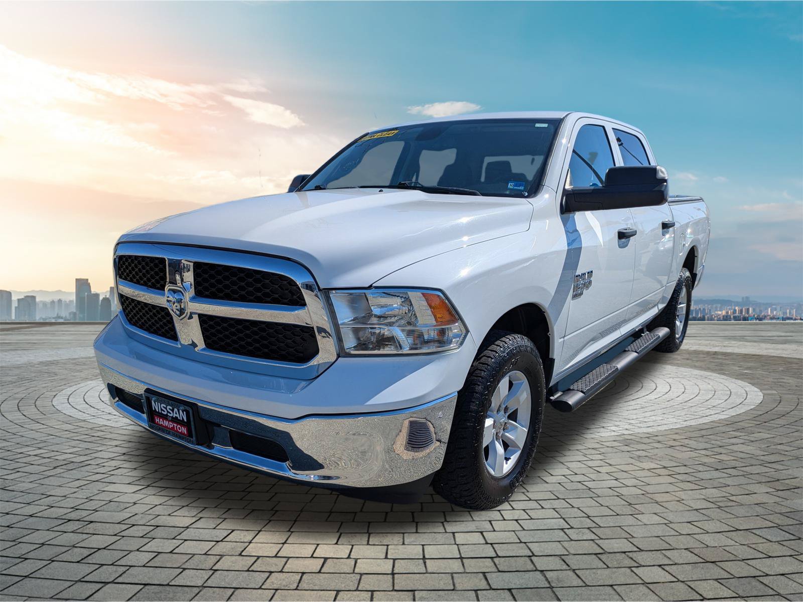 Used 2023 RAM 1500 Classic SLT w/ Trailer & Traction Group AWD/4WD image 9
