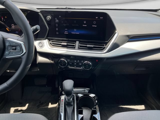 Used 2024 Chevrolet Trax LT w/ Driver Confidence Package FWD image 13