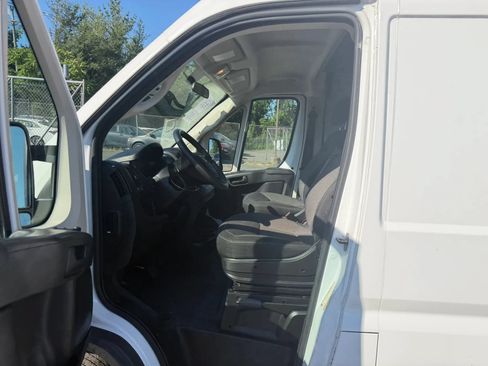 Used 2018 RAM ProMaster 2500 FWD image 23