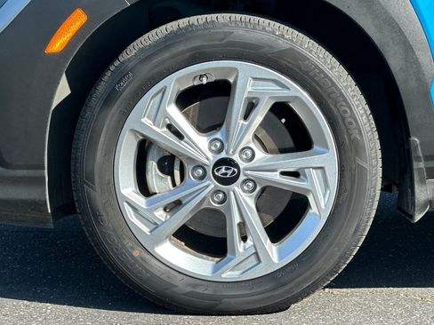 Used 2023 Hyundai Kona SEL AWD/4WD image 25