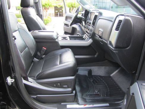 Used 2015 Chevrolet Silverado 2500 LTZ w/ Duramax Plus Package AWD/4WD image 22