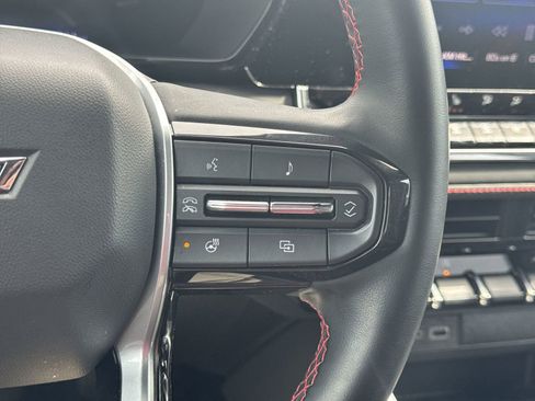 Used 2023 Chevrolet Colorado Z71 w/ Z71 Convenience Package 2 image 20